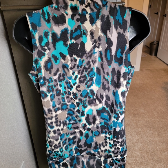 Mock Neck career Tank Top Medium - Picture 2 of 3